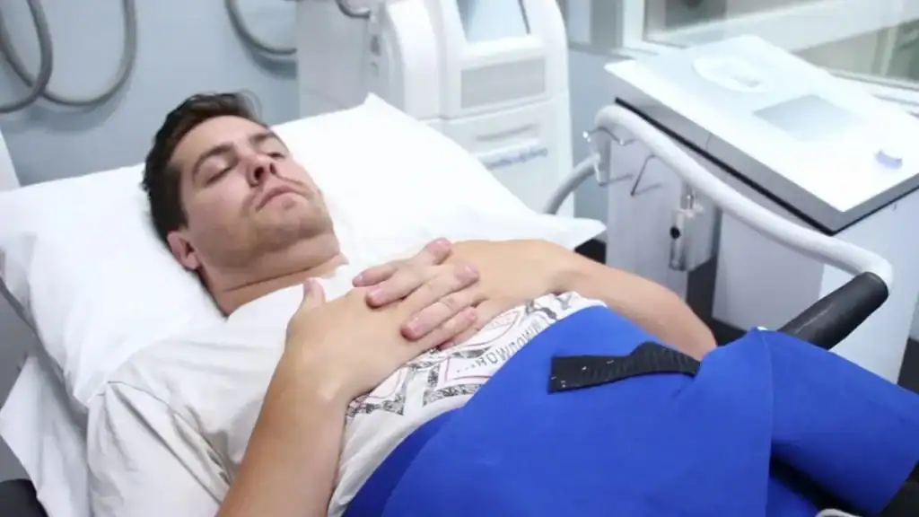 Transforming Bodies: Celebrity Success Stories and the Truth Behind Body Contouring 2 Image of male having body contouring Harefield treatment